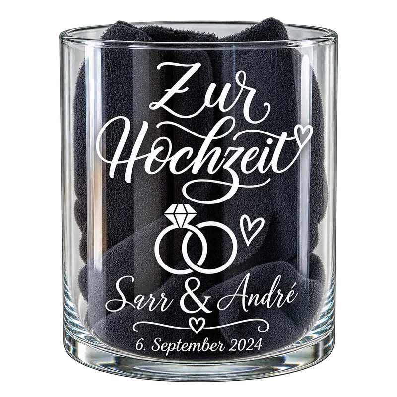 Glas mit Hochzeitsmotiv, Namen und Datum